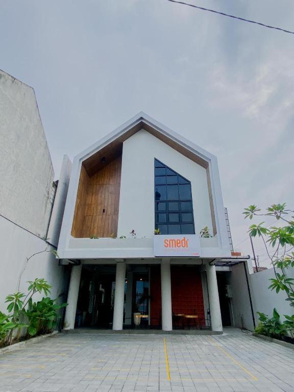Smedi Coliving Hotel Yogyakarta Exterior foto